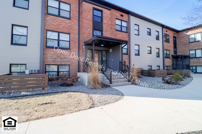 Foto del edificio - 1823 Griswold Dr
