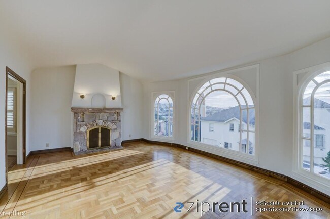 Building Photo - 72 Fairfield Way
