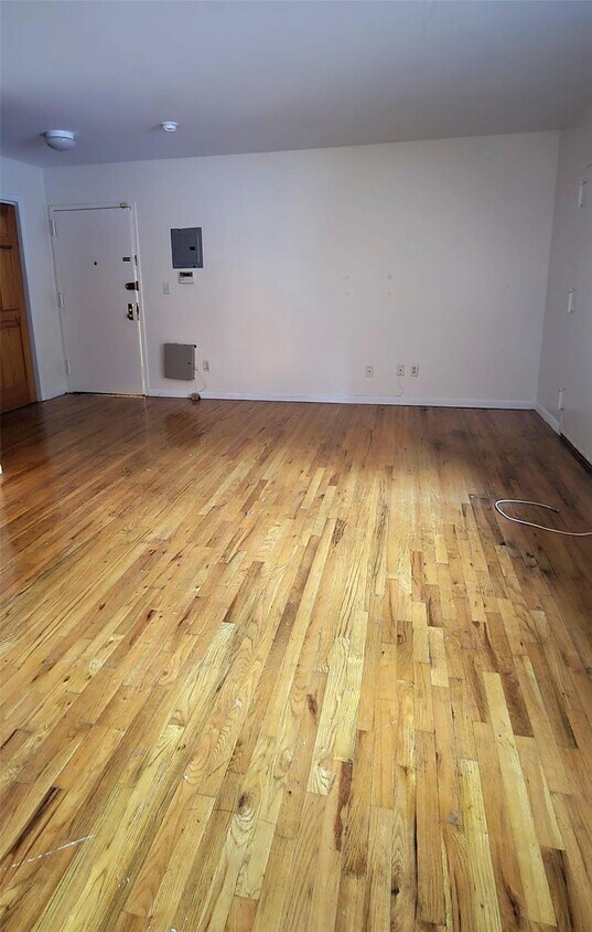 Foto principal - 29-11 31st Ave
