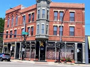 Building Photo - 2129 N Southport Ave