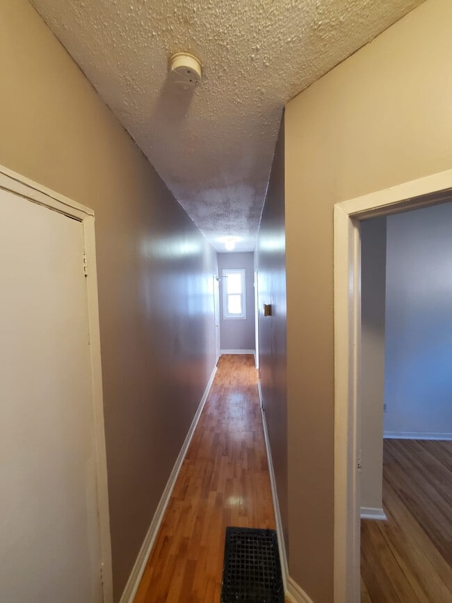 Building Photo - 67 Adeline St