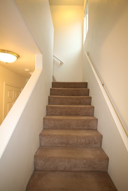 Building Photo - 3 Bedroom Condo in South Anchorage!