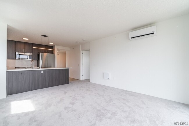 Foto del edificio - Highly desirable 2-bdrm, 2-bath, 1-pkg condo at Ililani in Kakaako