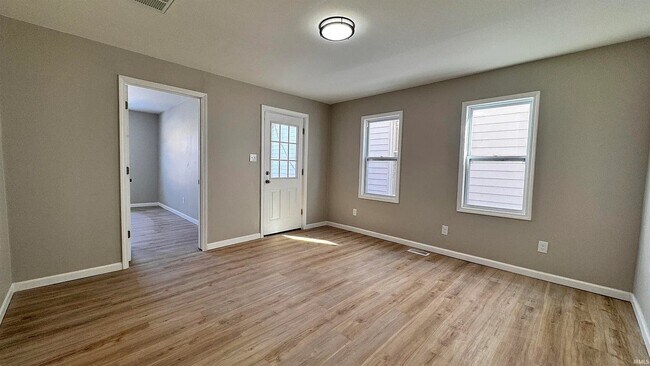 Foto del edificio - 217 E Oregon St