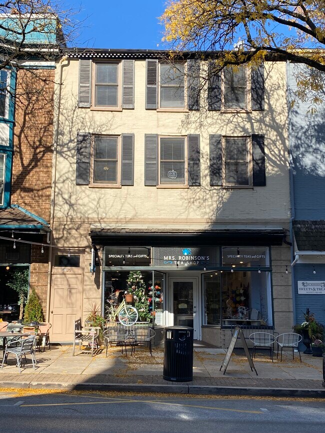 Building Photo - 129 State St