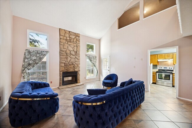 Foto del edificio - 7515 Gold Dust Ln