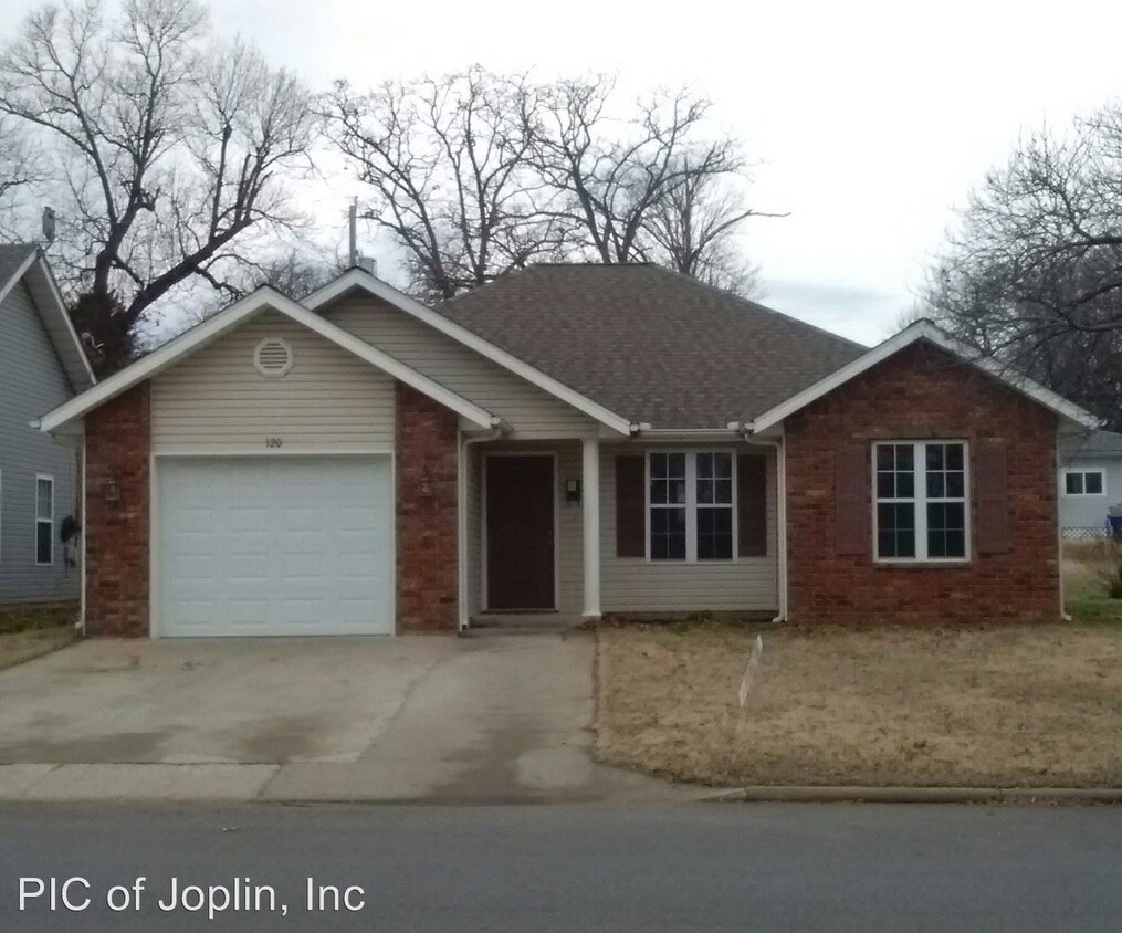 Foto principal - 3 br, 2 bath House - 120 S. Florida