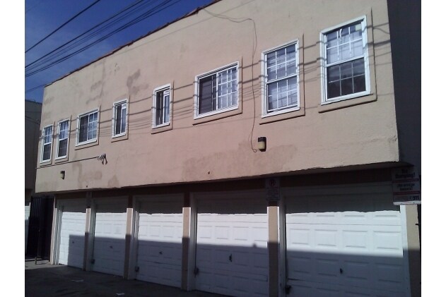Foto del edificio - 1478 Henderson Ave