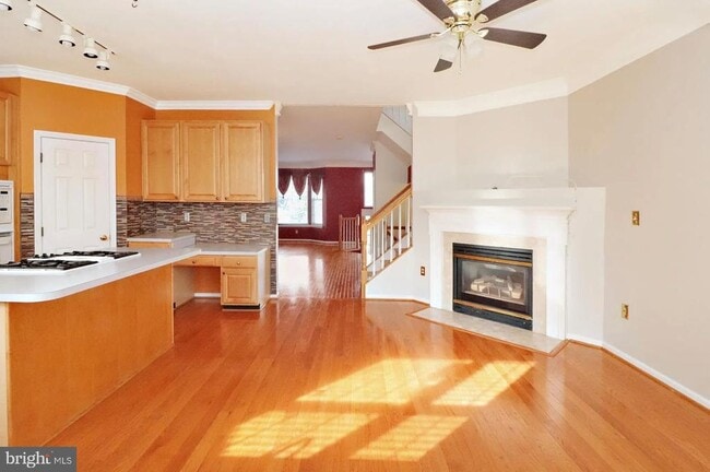 Building Photo - 8731 Farnham Way