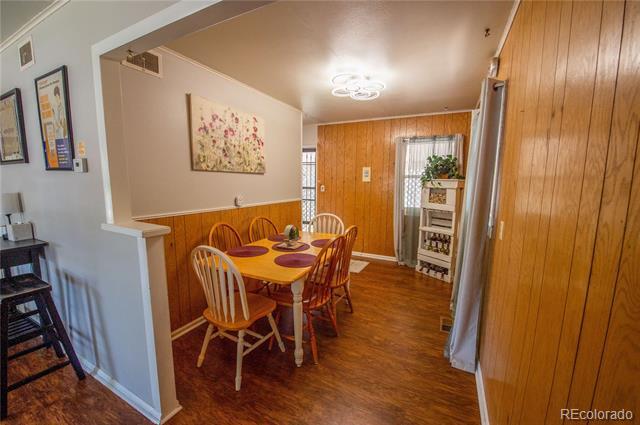 Foto del edificio - 543 Asbury Pl