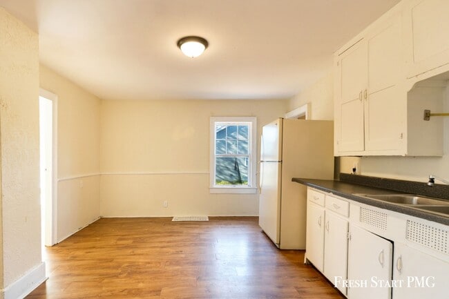 Building Photo - 177 McLaughlin Ave