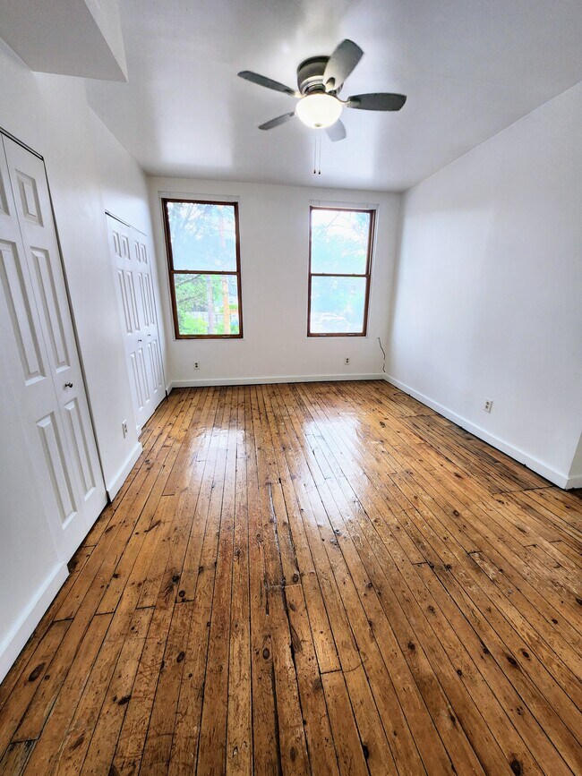 Foto del edificio - 5235 Butler St