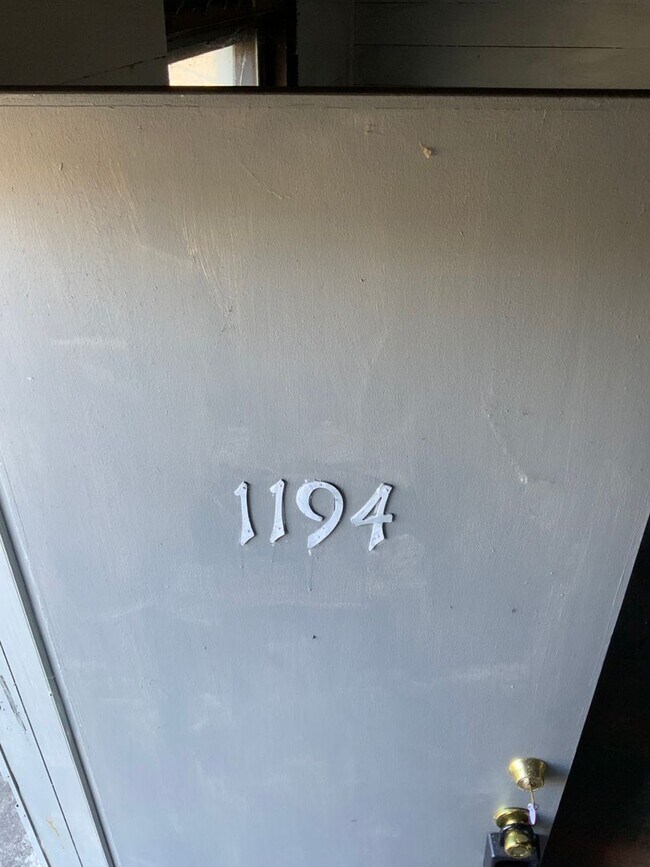 11921194 Main St Unit 1194 Main, Johnstown, PA 15909 Room for Rent