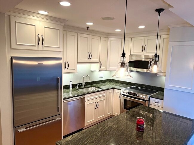 Building Photo - 418 Commonwealth Ave