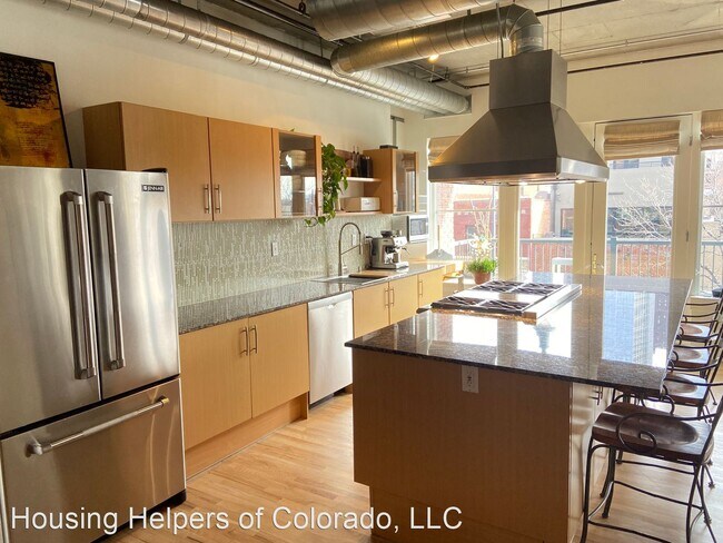 Building Photo - 3 br, 2 bath House - 1499 Blake Street Apt 3L