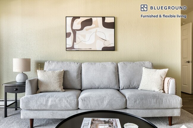 Foto del edificio - 333 1st St