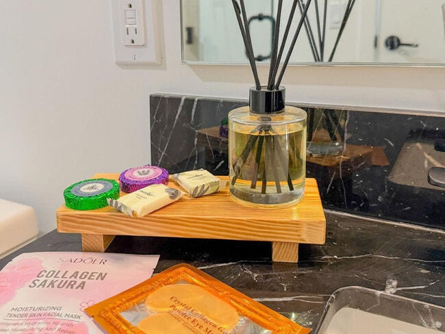 Building Photo - 225 N Miami Ave