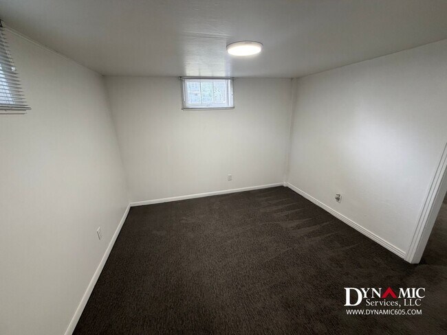 Foto del edificio - 516-518 W 16th St