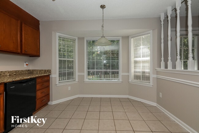 Building Photo - 2700 Teak Ct