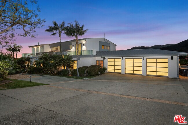 Building Photo - 6047 Cavalleri Rd