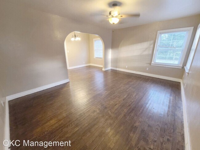 Building Photo - 2 br, 1 bath House - 2417 NW 36th Terr