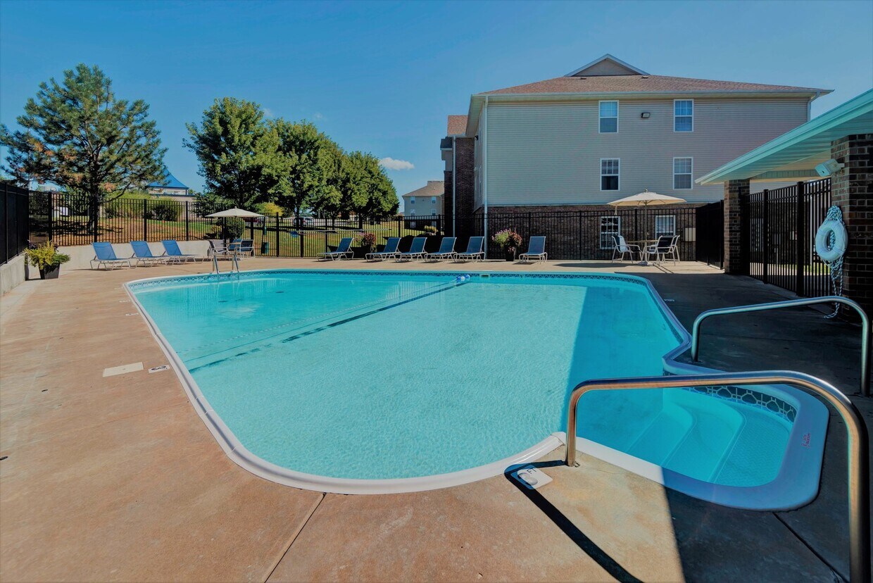 Building Photo - Furnished Suite Available!
