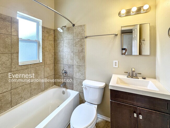 Foto del edificio - 2925 N 46th St