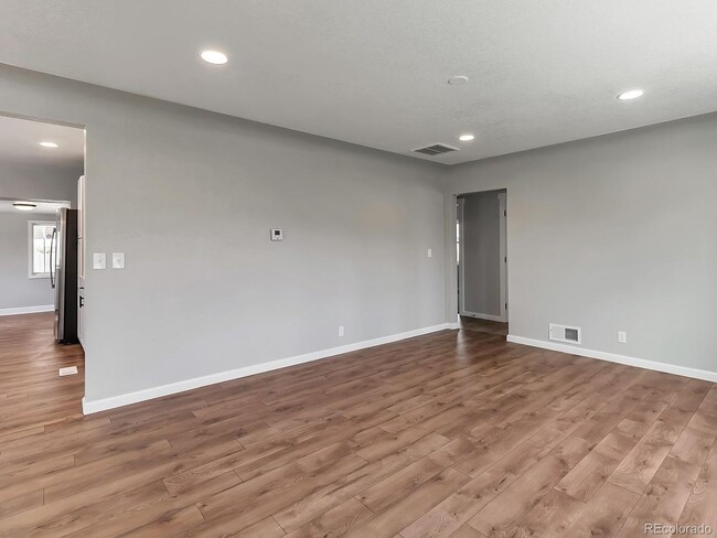 Building Photo - Fully renovated ranch style home near Anschutz Medical Campus