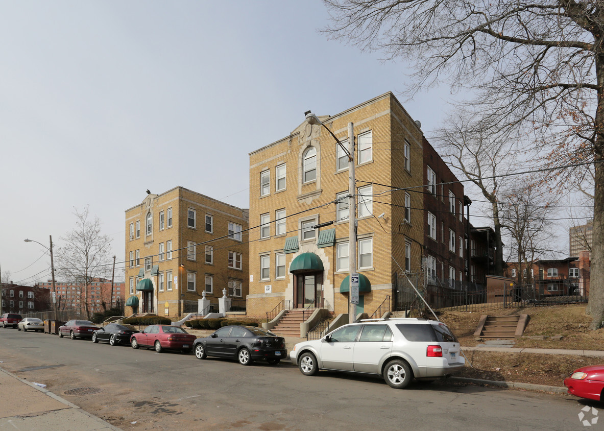 Primary Photo - Spring Street Apartments