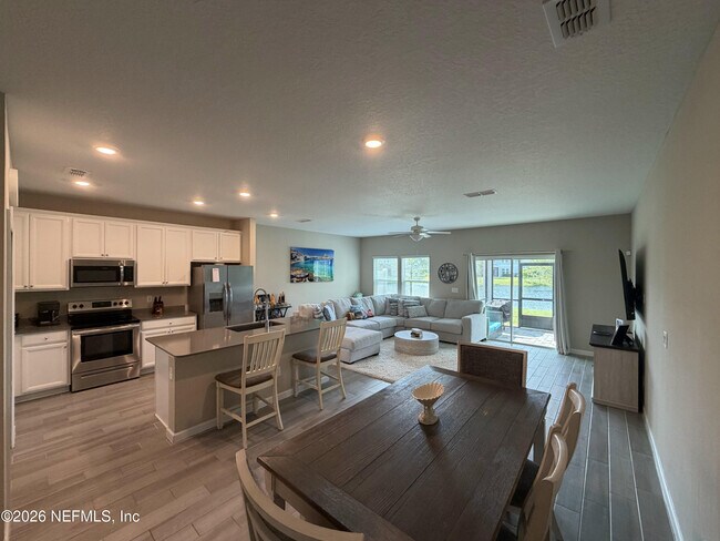 Building Photo - 457 Boracay Cir