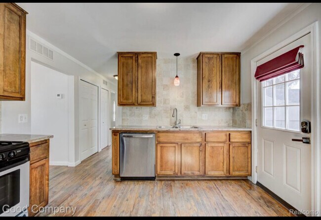 Foto del edificio - 600 Kalama Ave