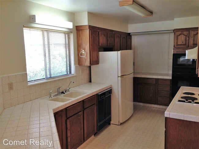 Building Photo - 1427 Morro St