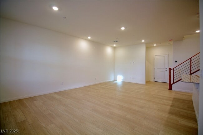 Building Photo - 2722 Luzzi Walk
