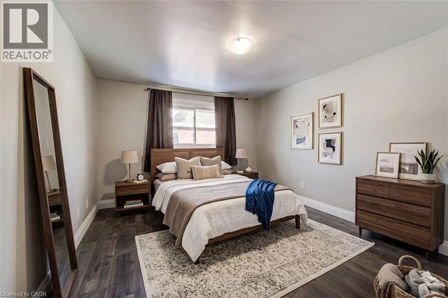 Building Photo - 417 Garden St