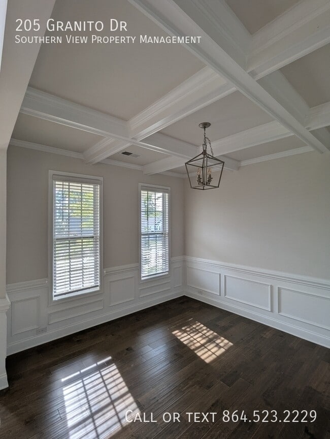 Building Photo - 205 Granito Dr