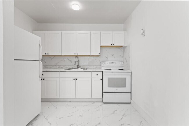 Foto del edificio - 804 NW 2nd Ave