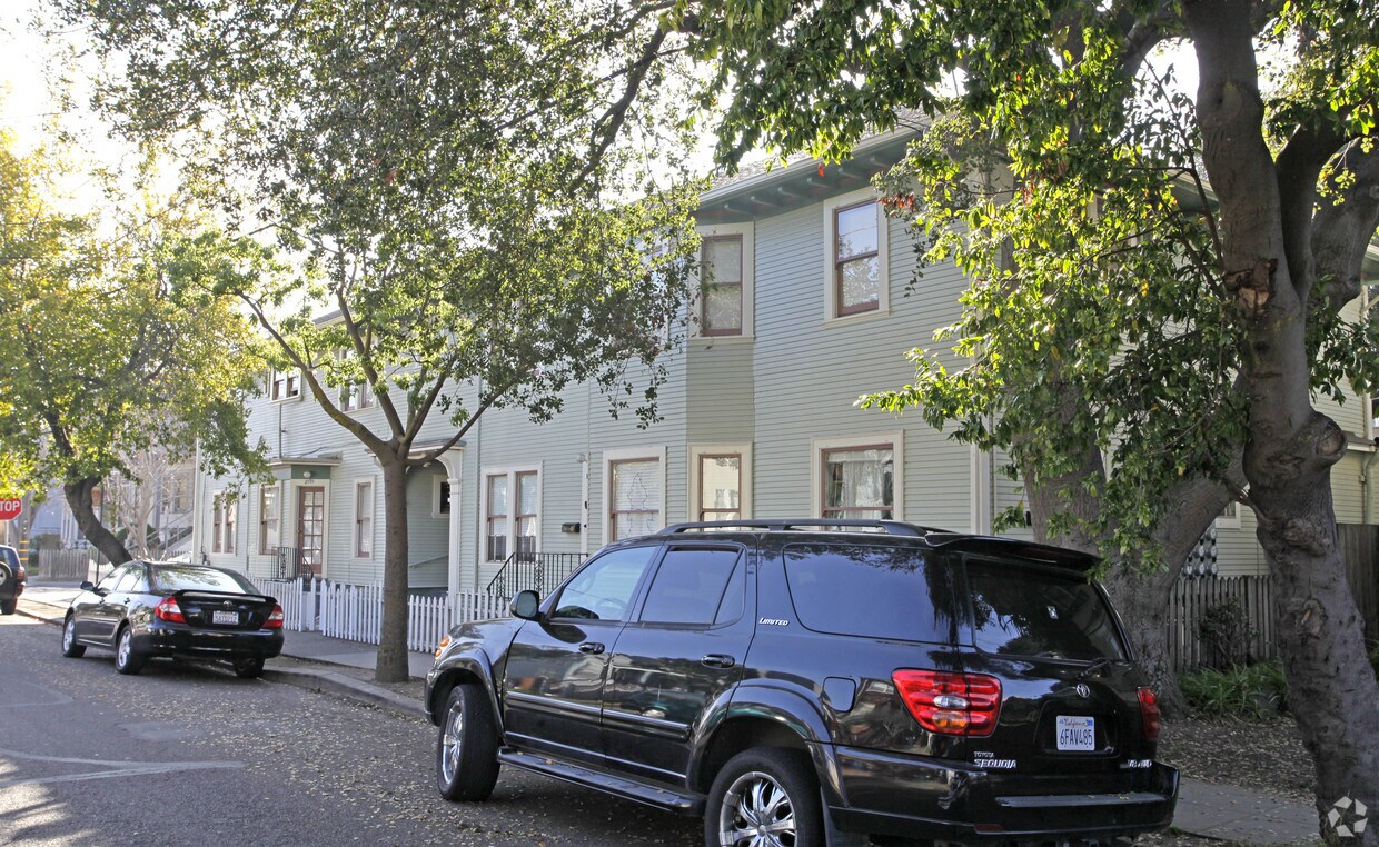 Foto del edificio - 1027 Walnut St