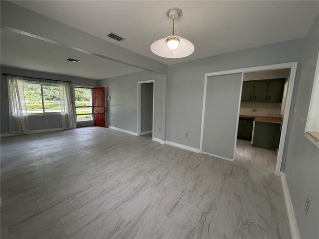 Building Photo - 710 Winthrop Pl