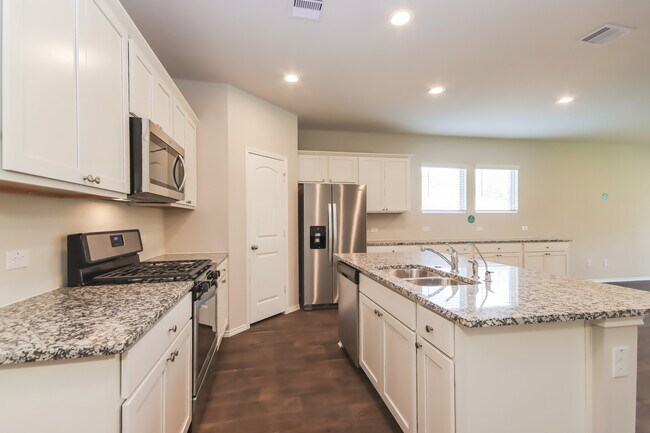 Building Photo - 6420 BANANA BAY CT