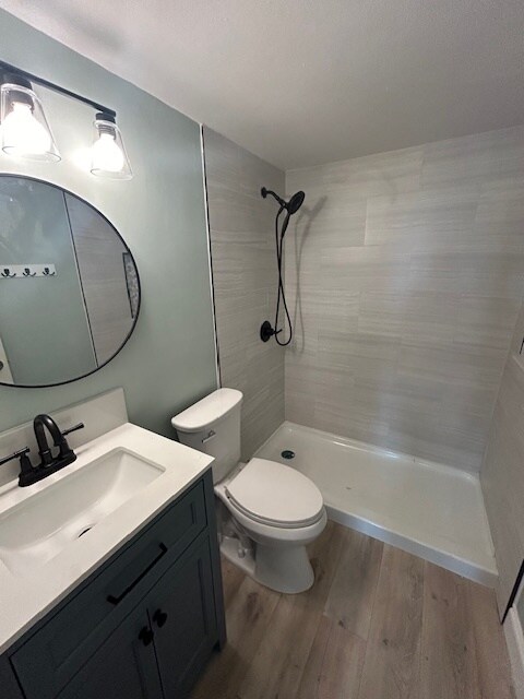 Fully renovated bathroom - 3211 SW 44th St