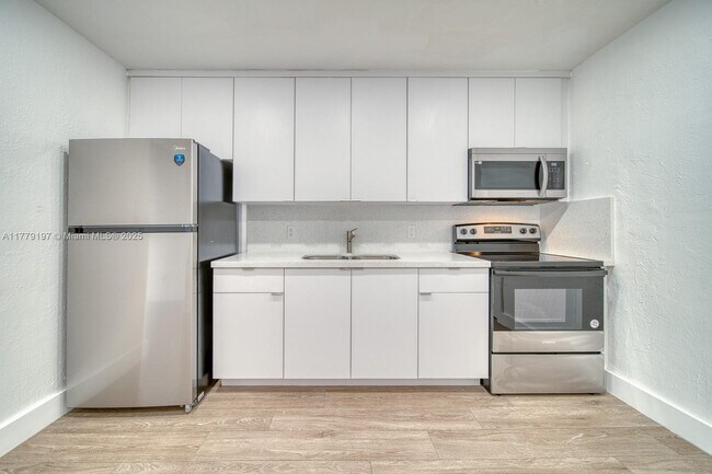 Foto del edificio - 2120 NW 93rd St
