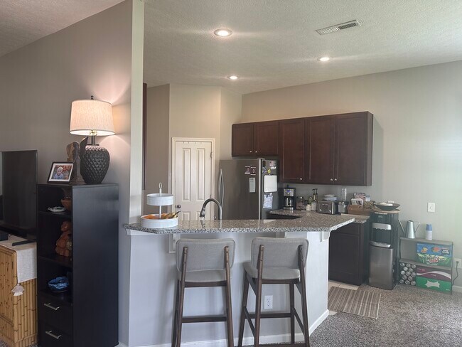 Foto del edificio - 5914 Bluestone Way