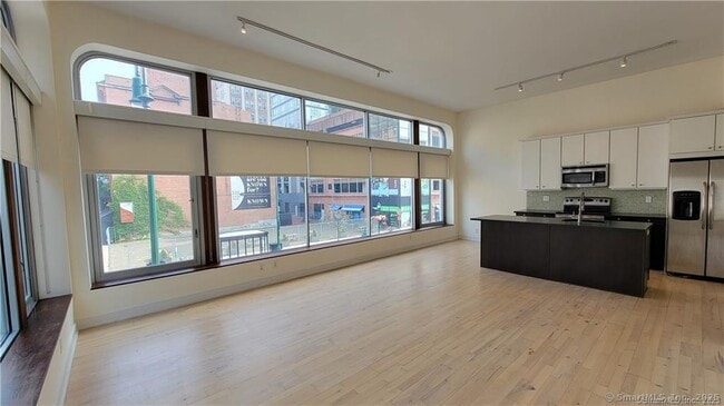 Foto del edificio - 804 Chapel St