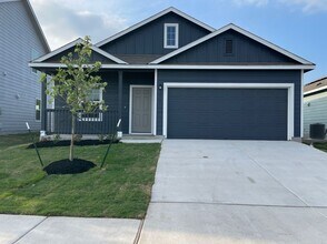 Building Photo - 330 Whoopers Lp