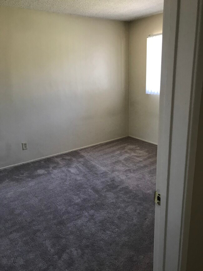 Foto del edificio - 11801 Stuart Dr