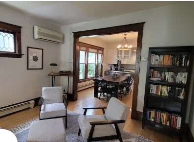 Sala de estar y comedor - 1121 6th St S