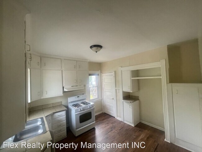 Foto del edificio - 3 br, 1 bath House - 3241 N DETROIT