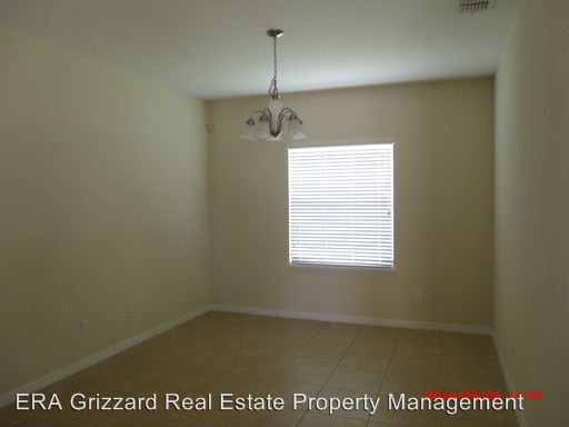 Foto del edificio - 7524 Park Hill Ave