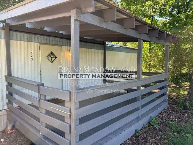 Building Photo - 424 Patterson Rd