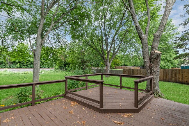 Foto del edificio - 30W274 Brighton Ct